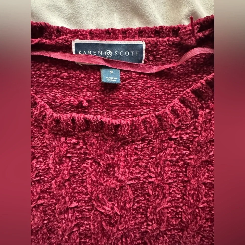 Karen Scott burgundy cable knit sweater